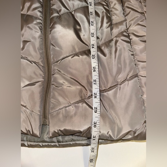 St. John’s Bay Women’s Hooded Puffer Jacket – Tan/Beige – Size Small – NWOT - Picture 10 of 11